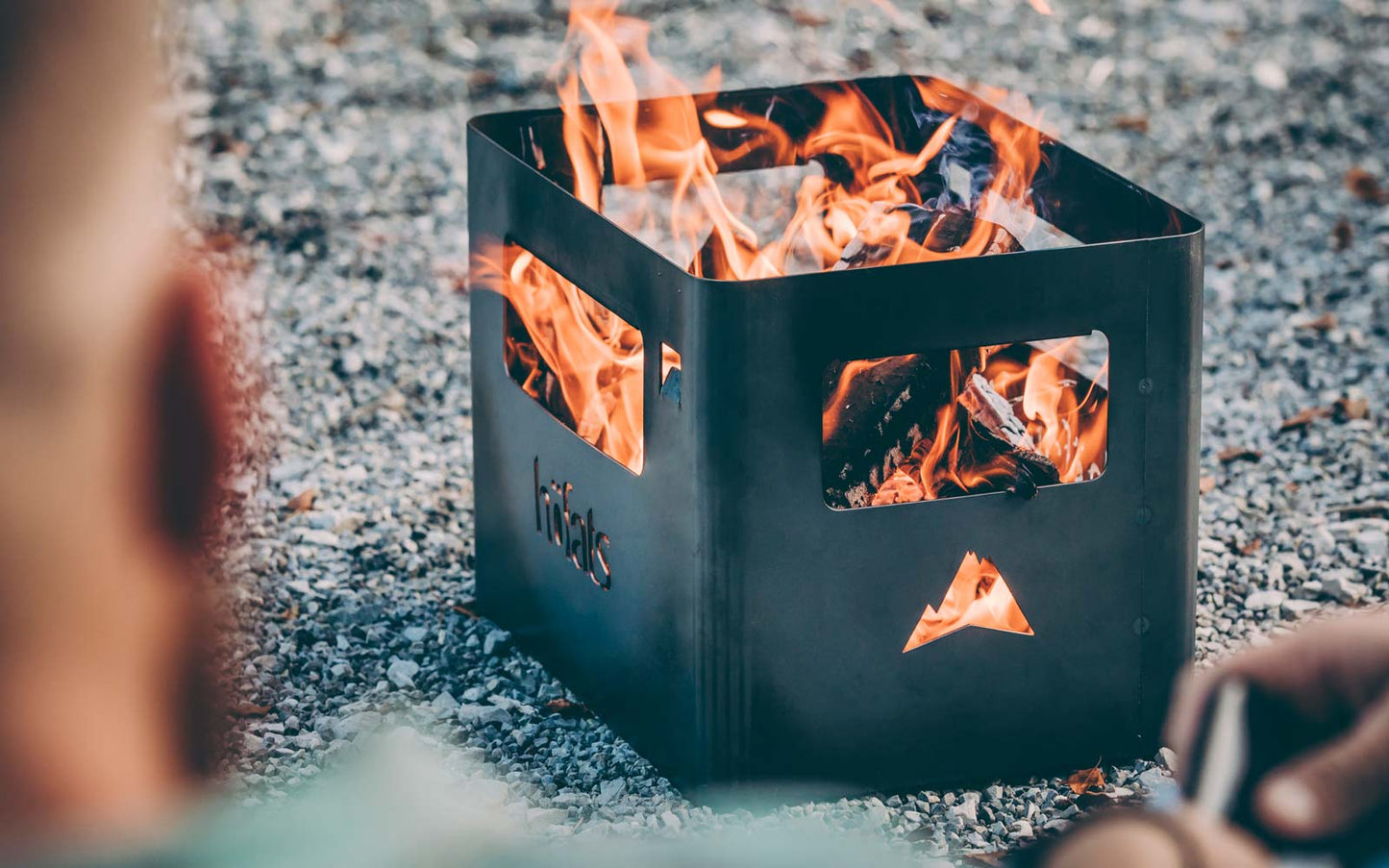 HÖFATS - BEER BOX Fire basket Black